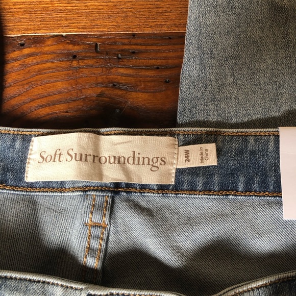 Gorgeous Studded Ultimate Denim Soft Surroundings Plus Size Jeans - Picture 9 of 10